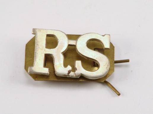 WW1 Royal Scots White Metal Shoulder Badge Pair