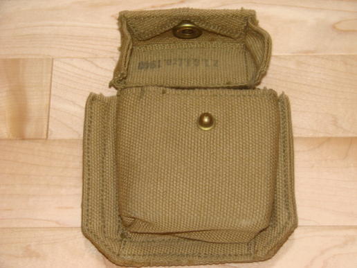37 Web - WW2 Canadian Compass Pouch ZL&T LTD 1940 