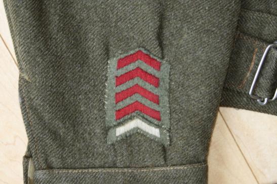 WW2 Canadian BD tunic - 5 Div RCCS Sgt with Brigade Bar - Canvas patches