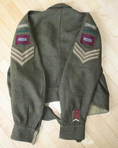 WW2 Canadian BD tunic - 5 Div RCCS Sgt with Brigade Bar - Canvas patches