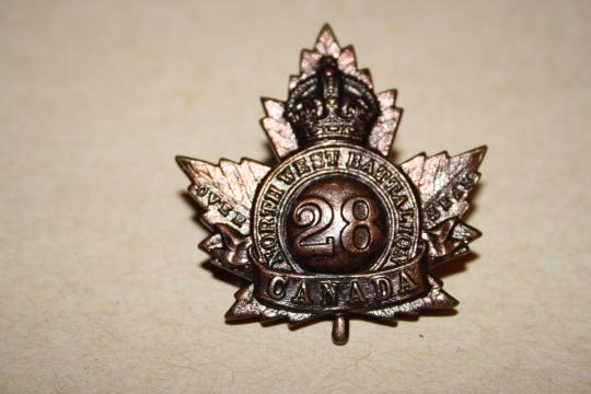 WW2 Regina Rifles Collar Badge 