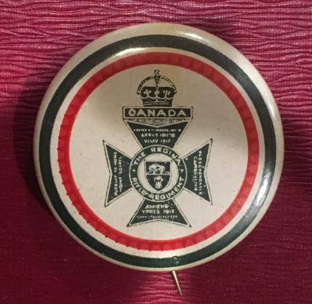 WW2 Royal Regina Rifles Celluloid Pinback 