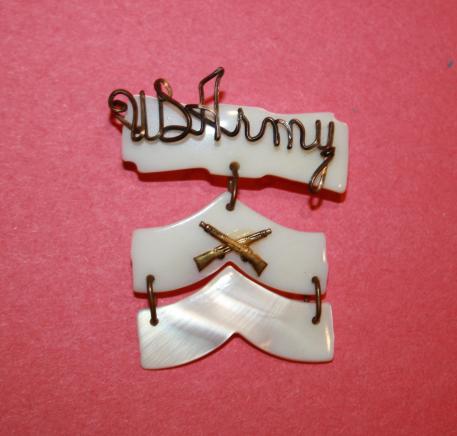 WW1 US Army sweetheart pin.
